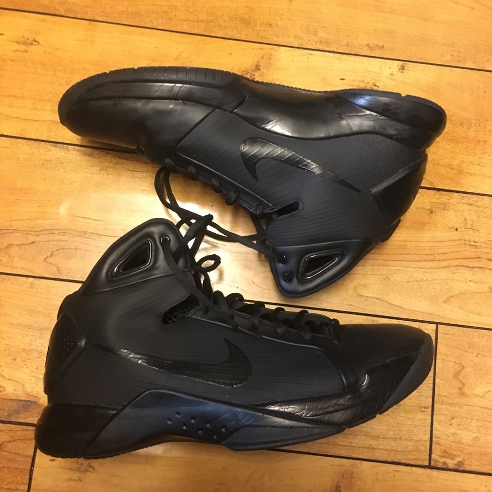Men’s Nike hyperdunk 08 “triple black”